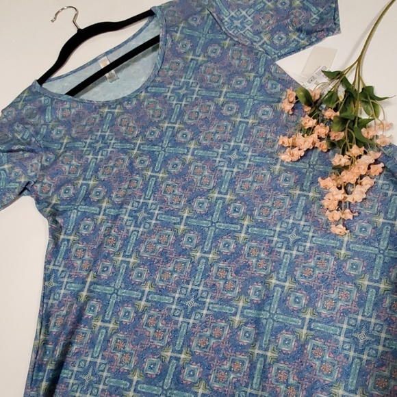 LuLaRoe Tops - Nwt Perfect tee XXS LuLaRoe